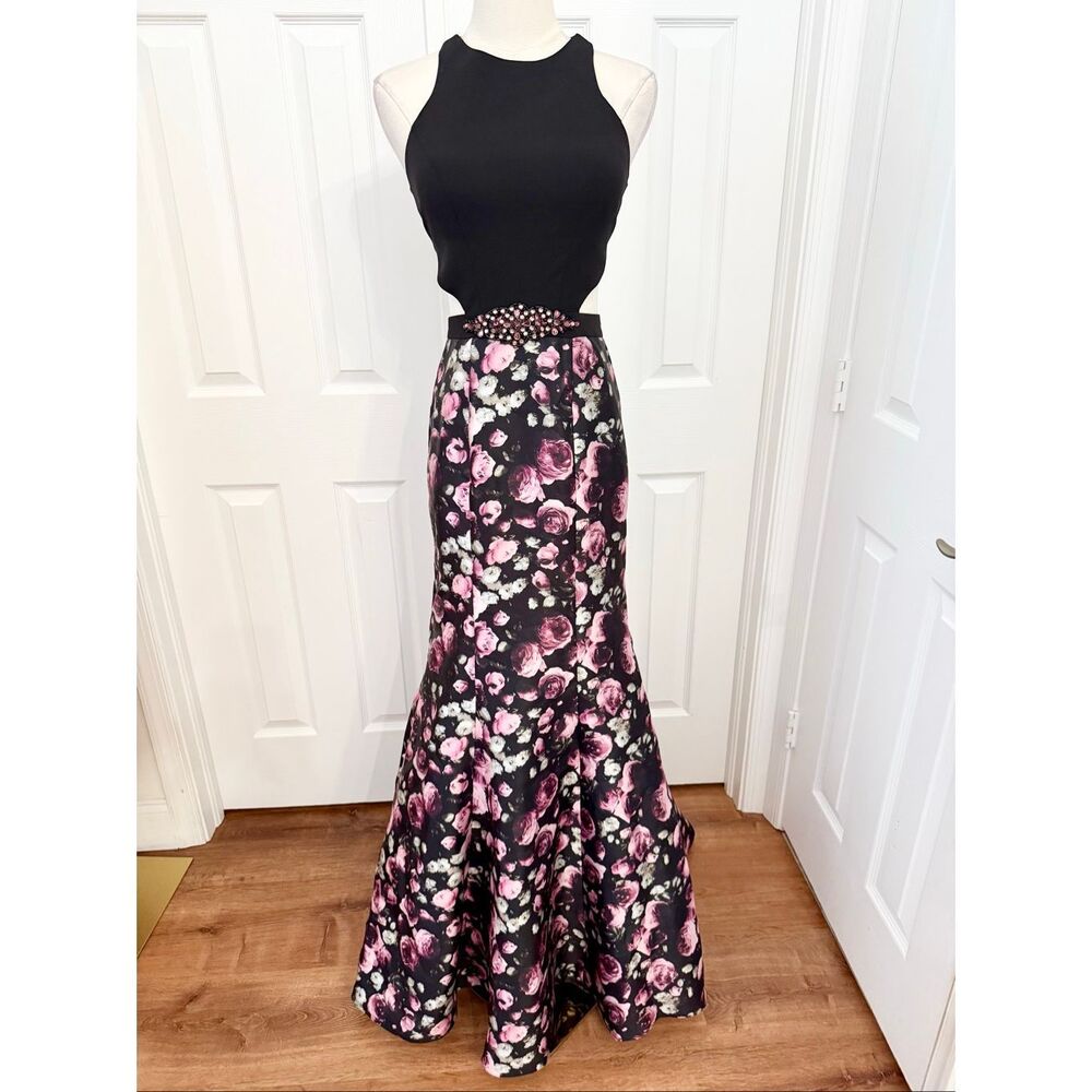 Camille La Vie Rhinestone Cutout Floral Halter Trumpet Prom Maxi Dress Gown‎ 0